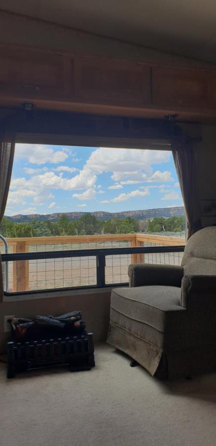 ラマー  Mountain Harmony Retreat Bed & Breakfast エクステリア 写真